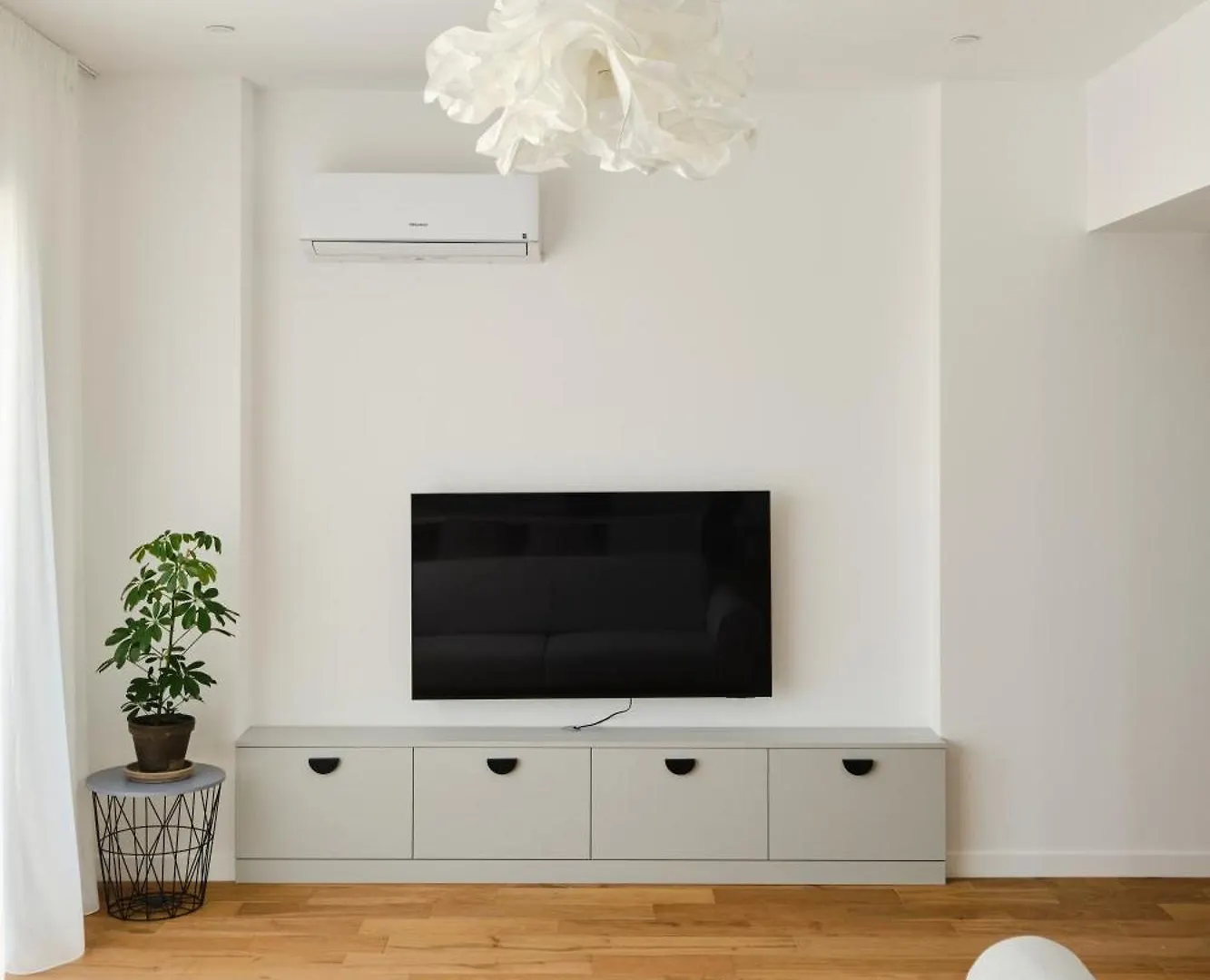 Miss Grey I Apartament Cu Un Dormitor I One Cotroceni Park ブカレスト