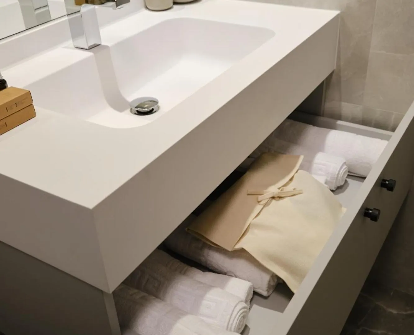 Miss Grey I Apartament Cu Un Dormitor I One Cotroceni Park ブカレスト アパート